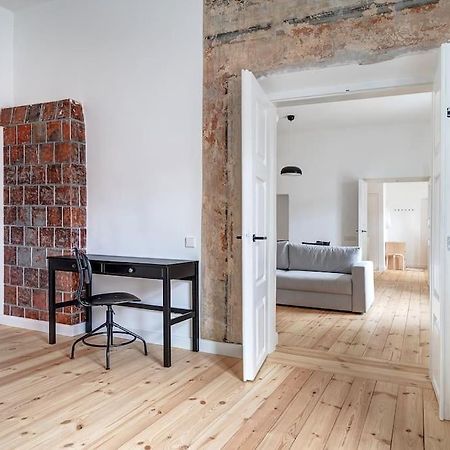 Spacious 2-Bedroom Flat In Old Town By Urban Rent فيلنيوس المظهر الخارجي الصورة