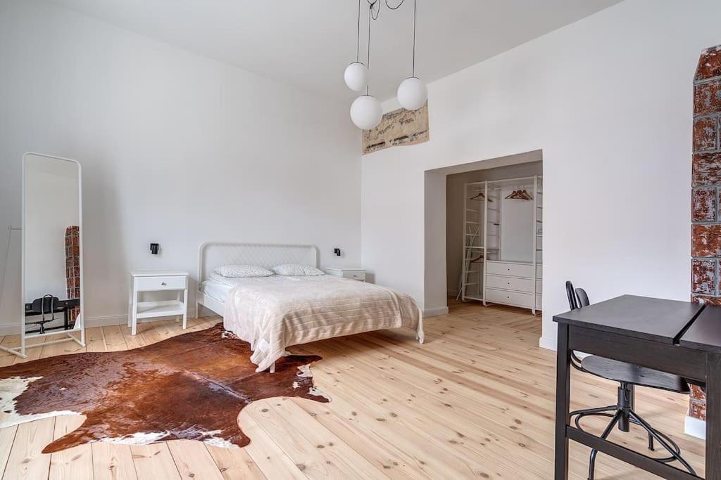 Spacious 2-Bedroom Flat In Old Town By Urban Rent فيلنيوس المظهر الخارجي الصورة